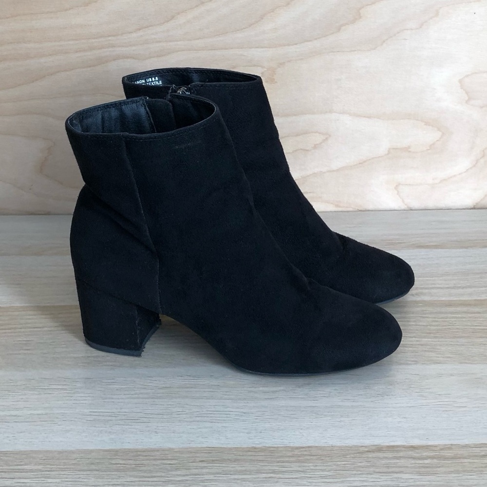 Rebel by Zigi Blsck Suede Ankle Boots Size 8.5
